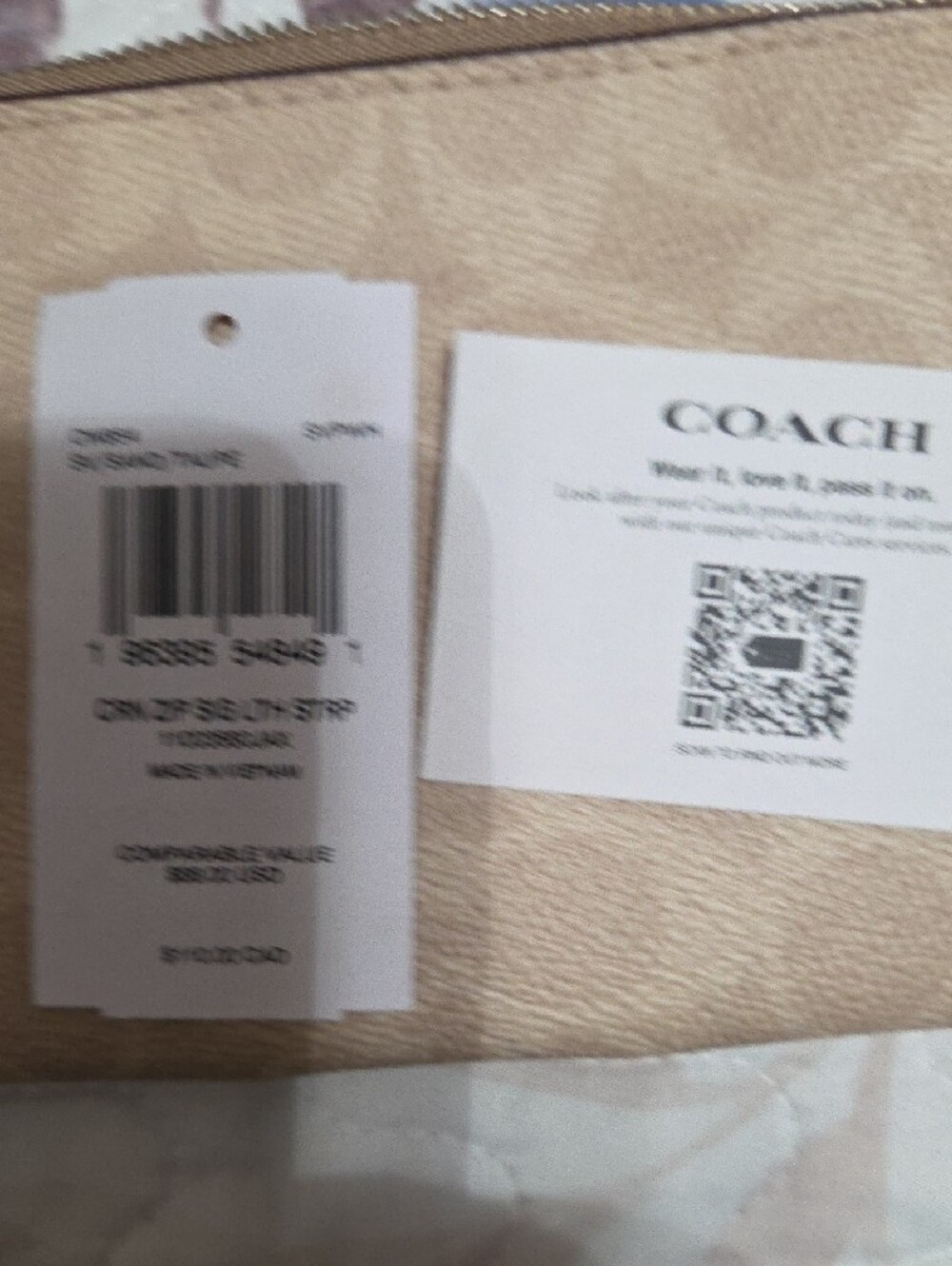 NWT Coach Beige/Tan Signature Wristlet Clutch - Picture 10 of 11